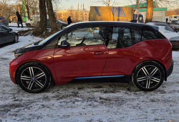 BMW i3, 2014 год выпуска с двигателем Электро, 50 645 BYN в г. Минск