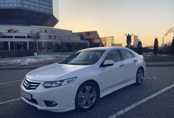 Honda Accord, 2011 год выпуска с двигателем Бензин, 42 384 BYN в г. Минск