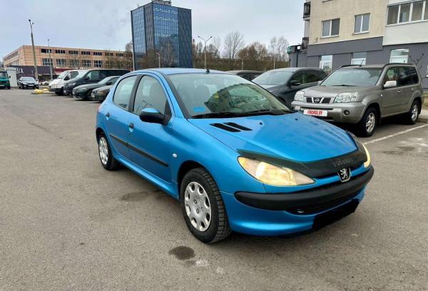 Peugeot 206, 2001 год выпуска с двигателем Бензин, 12 892 BYN в г. Минск