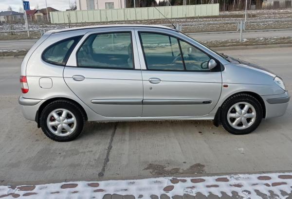 Renault Scenic, 2001 год выпуска с двигателем Бензин, 14 024 BYN в г. Островец