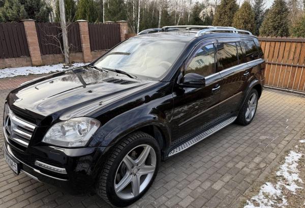 Mercedes-Benz GL-класс, 2011 год выпуска с двигателем Бензин, 87 045 BYN в г. Минск