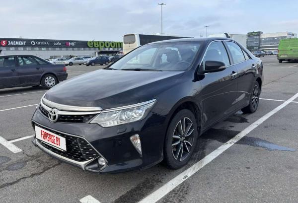 Toyota Camry, 2017 год выпуска с двигателем Бензин, 63 996 BYN в г. Минск