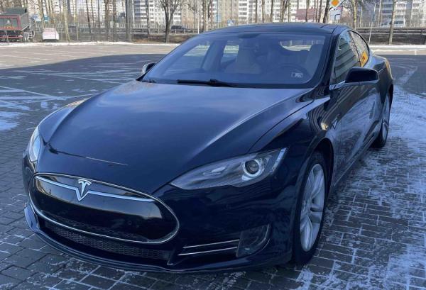 Tesla Model S, 2014 год выпуска с двигателем Электро, 49 659 BYN в г. Минск