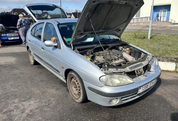 Renault Megane, 1999 год выпуска с двигателем Бензин, 4 300 BYN в г. Могилёв