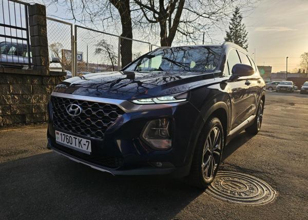 Hyundai Santa Fe, 2019 год выпуска с двигателем Бензин, 94 671 BYN в г. Минск