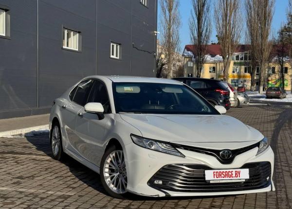 Toyota Camry, 2019 год выпуска с двигателем Бензин, 92 385 BYN в г. Пинск