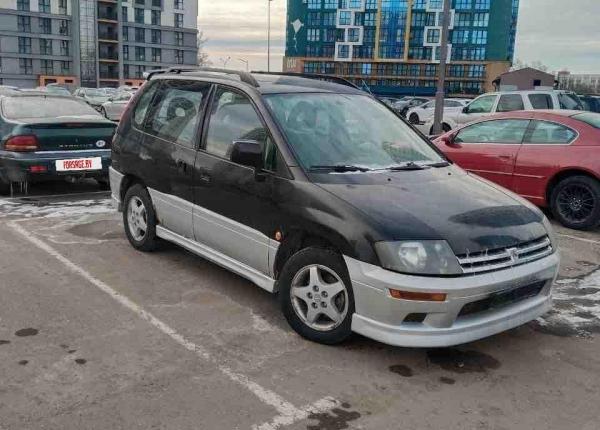 Mitsubishi Space Runner, 2000 год выпуска с двигателем Бензин, 5 132 BYN в г. Минск