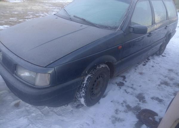 Volkswagen Passat, 1993 год выпуска с двигателем Бензин, 2 727 BYN в г. Добруш