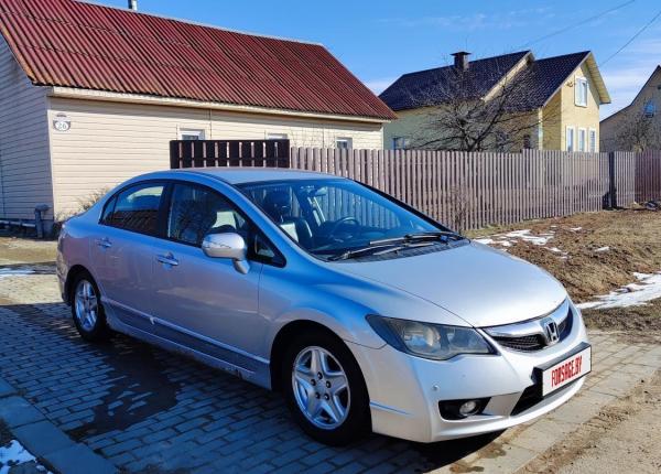 Honda Civic, 2009 год выпуска с двигателем Гибрид, 18 284 BYN в г. Минск