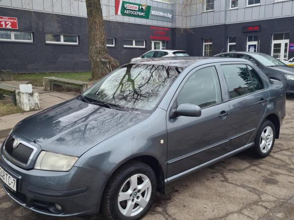 Skoda Fabia, 2006 год выпуска с двигателем Бензин, 13 995 BYN в г. Минск