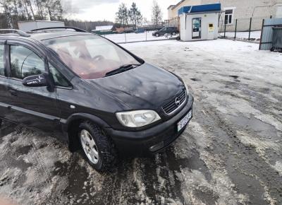 Фото Opel Zafira