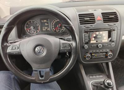 Фото Volkswagen Jetta