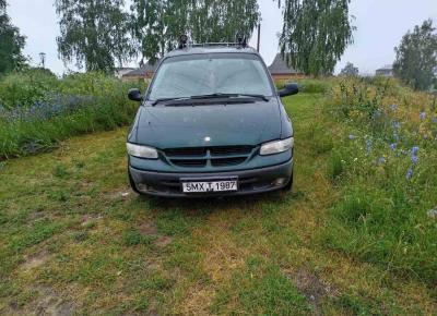 Фото Chrysler Voyager