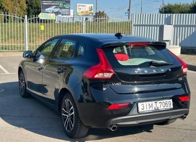 Фото Volvo V40