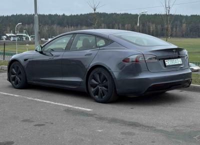 Фото Tesla Model S