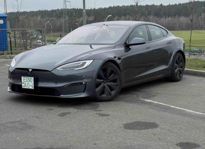 Фото Tesla Model S