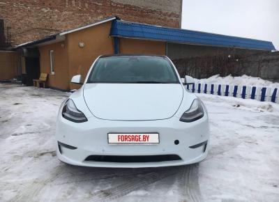 Фото Tesla Model Y