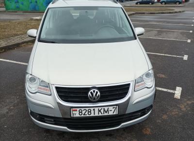 Фото Volkswagen Touran