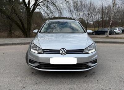 Фото Volkswagen Golf