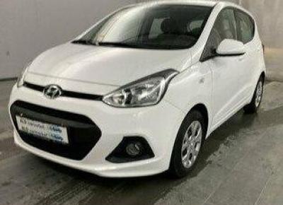 Фото Hyundai i10