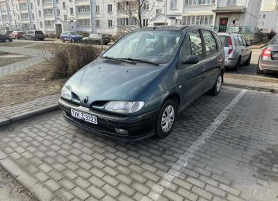 Фото Renault Scenic