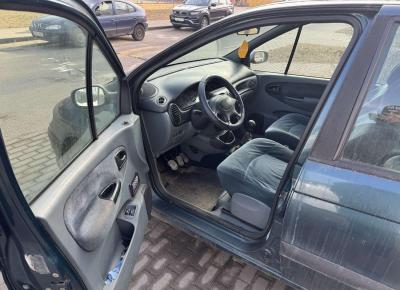 Фото Renault Scenic