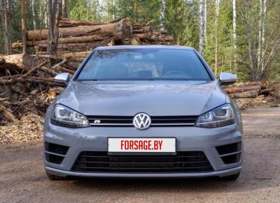 Фото Volkswagen Golf R