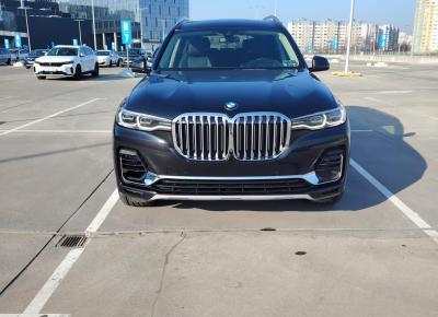 Фото BMW X7