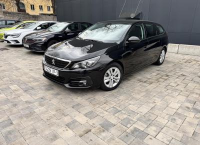 Фото Peugeot 308