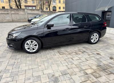 Фото Peugeot 308