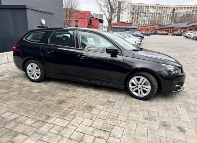 Фото Peugeot 308