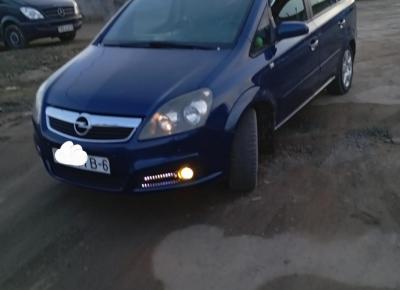 Фото Opel Zafira