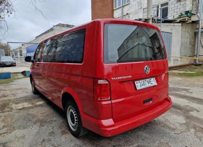 Фото Volkswagen Transporter