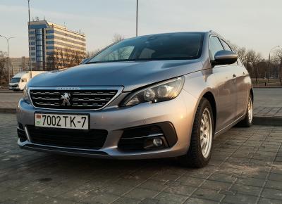 Фото Peugeot 308