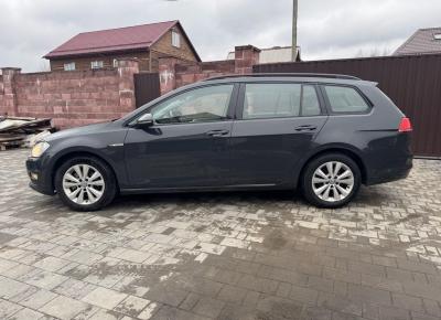 Фото Volkswagen Golf