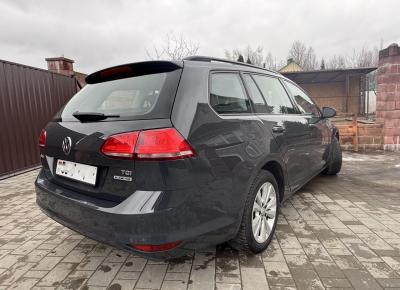 Фото Volkswagen Golf