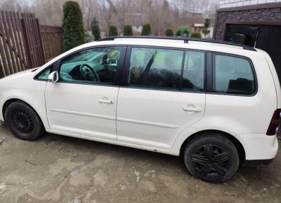 Фото Volkswagen Touran