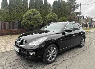 Фото Infiniti QX50