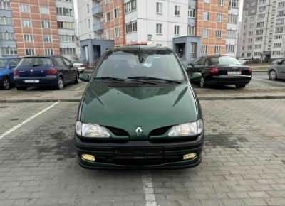 Фото Renault Scenic