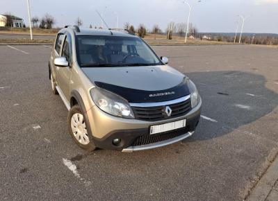 Фото Renault Sandero