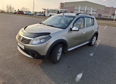 Фото Renault Sandero