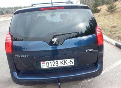 Фото Peugeot 5008