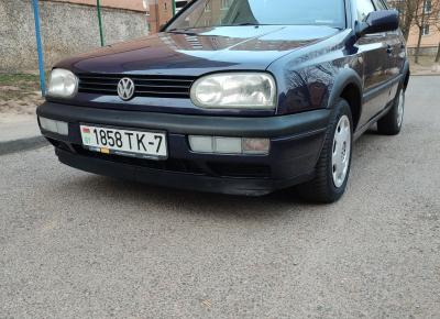 Фото Volkswagen Golf