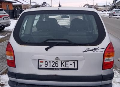 Фото Opel Zafira