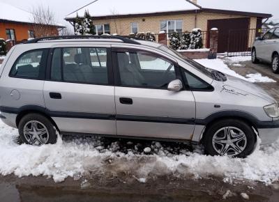 Фото Opel Zafira