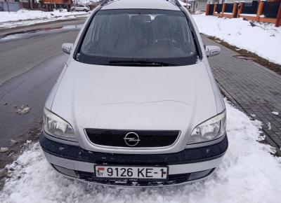 Фото Opel Zafira