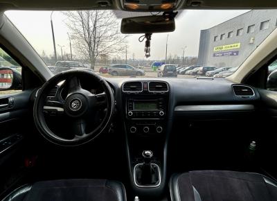 Фото Volkswagen Golf