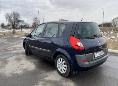 Фото Renault Scenic