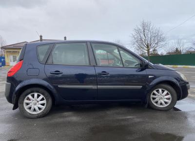 Фото Renault Scenic