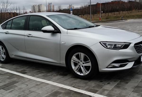 Opel Insignia, 2018 год выпуска с двигателем Гибрид, 45 757 BYN в г. Минск